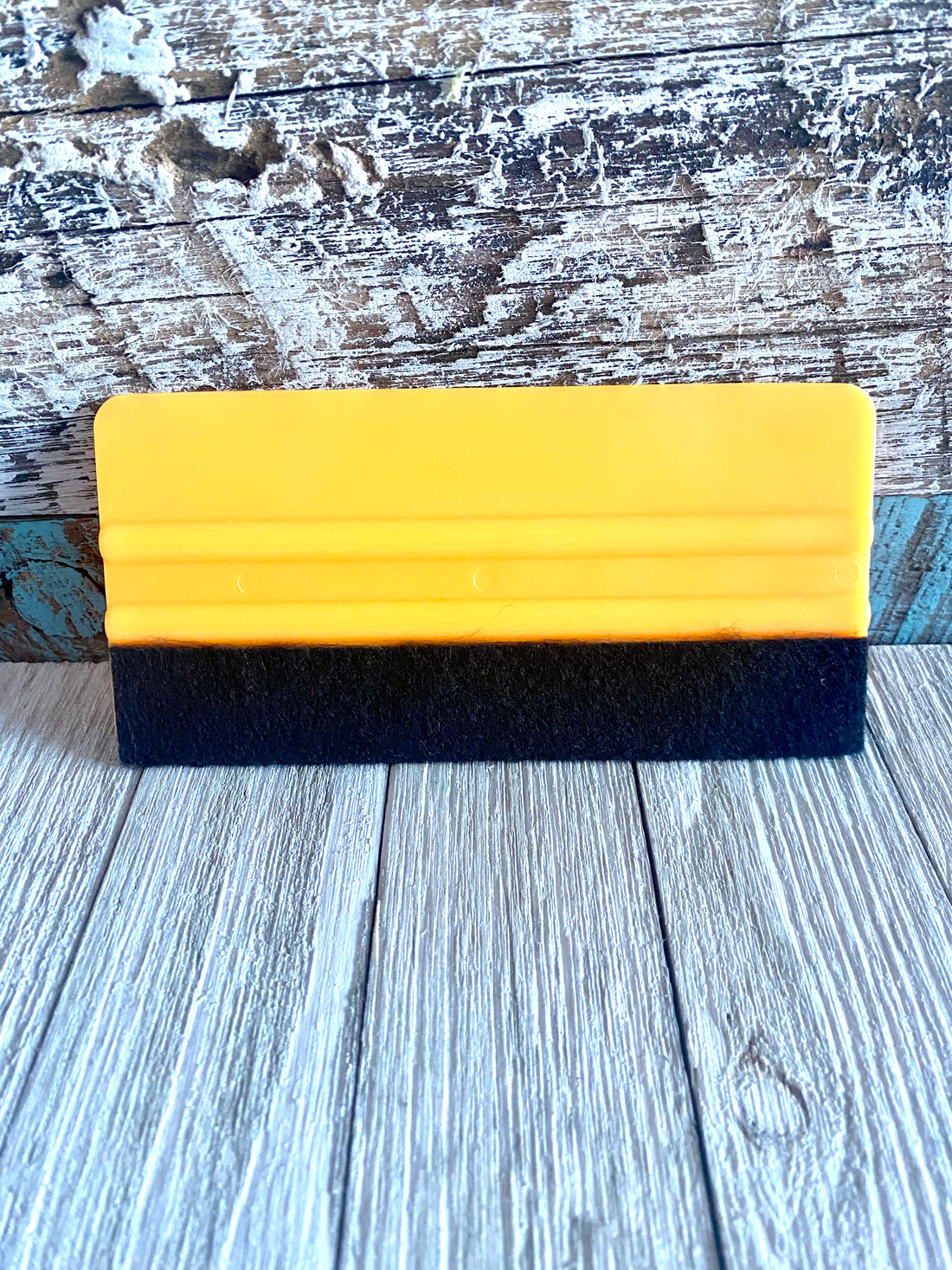 Squeegee, Yellow, Felt, Vinyl Application, Signage Tools, Graphics Installation, Vinyl Wrapping, Professional Sign Tools, Application Accessories, Squeegee with Felt Edge, High-Quality Sign Supplies, Graphics Handling,
