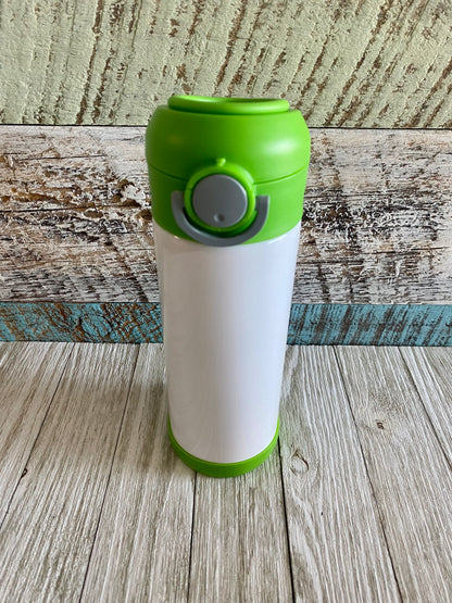 Child-friendly water bottle, Flip-top hydration for kids, Leak-proof kids bottle, BPA-free kids water bottle, Fun design water bottle, School-friendly water container, Hydration for little ones, Durable kids drinkware, Easy-open flip cap bottle, Kid-safe water vessel, Colorful flip-top bottle, Reusable kids water flask,