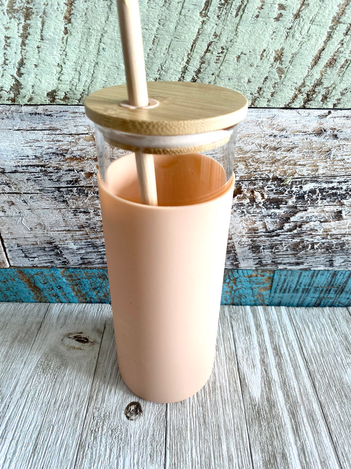 20oz Glass Tumbler w/Silicone Sleeve & Bamboo Lid/Straw